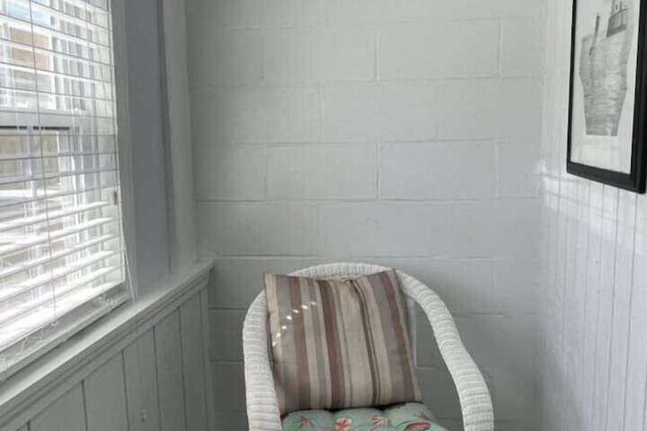 Room 147 of 230