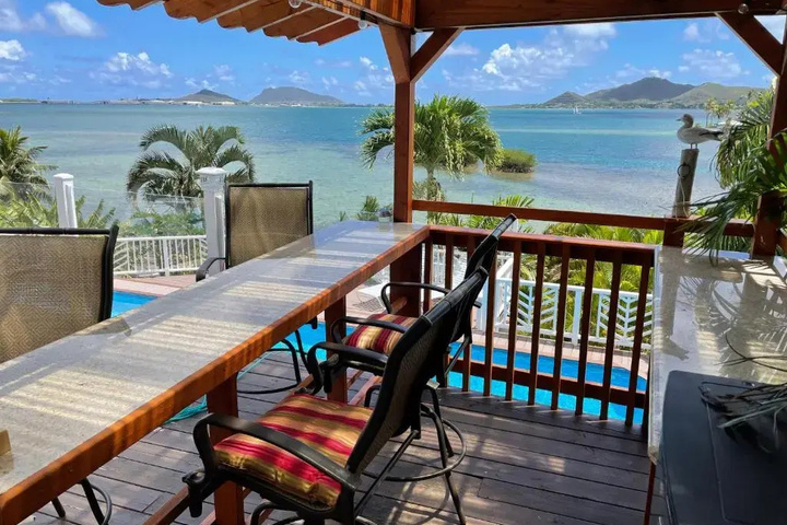 The Pink Villa in Paradise