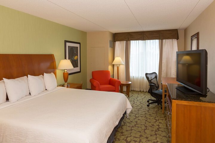 Room 9 of 30