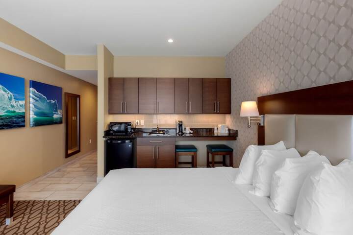 Best Western Plus St. Johns Airport Hotel and Suites