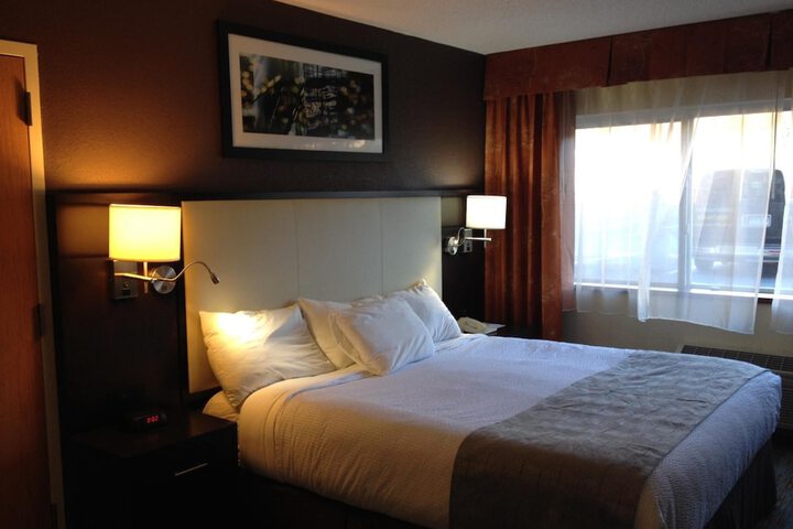 Room 27 of 42