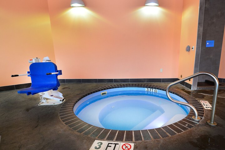 Spa 44 of 47