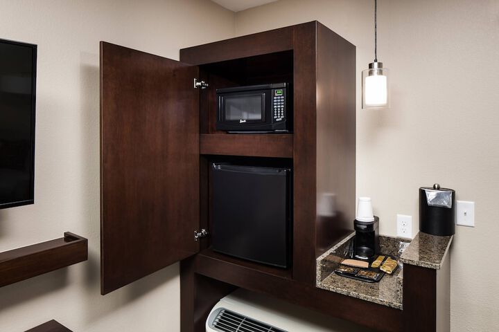 Room 13 of 25