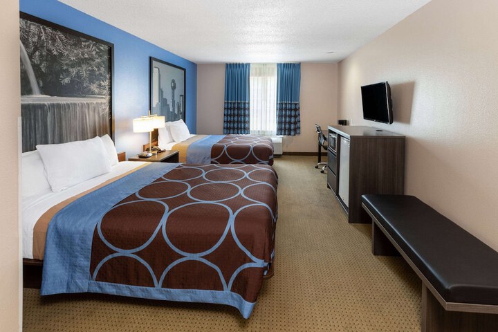 Super 8 by Wyndham Garland / Rowlett/East Dallas Area