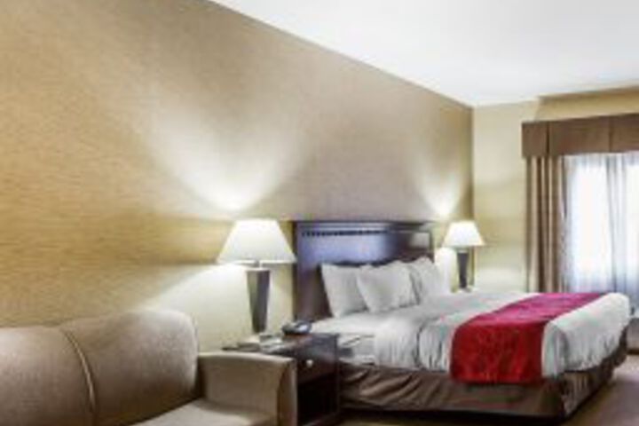 Comfort Suites