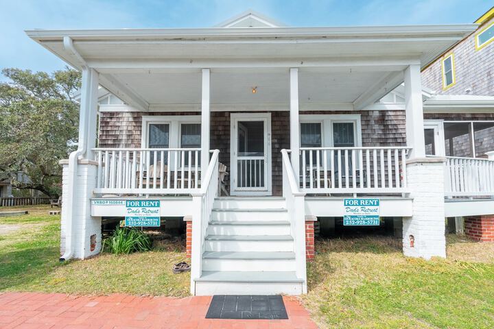 Ocracoke Harbor Inn