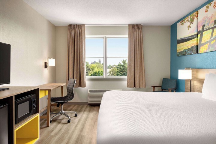 Days Inn by Wyndham Hershey