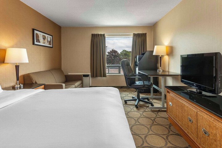 Room 19 of 25