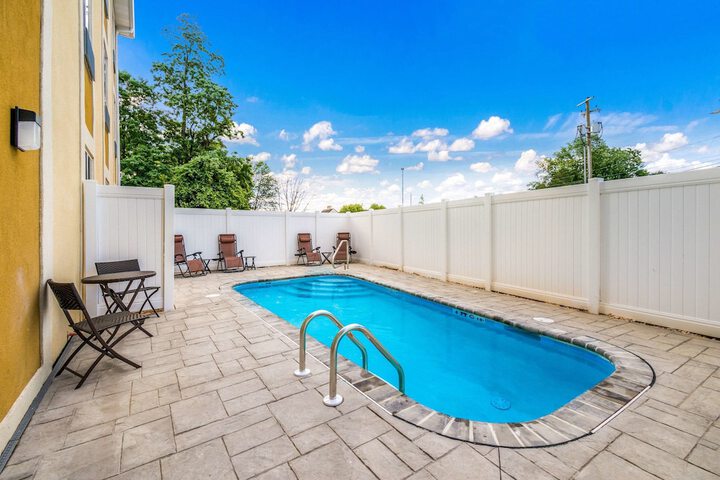 Pool 9 of 42