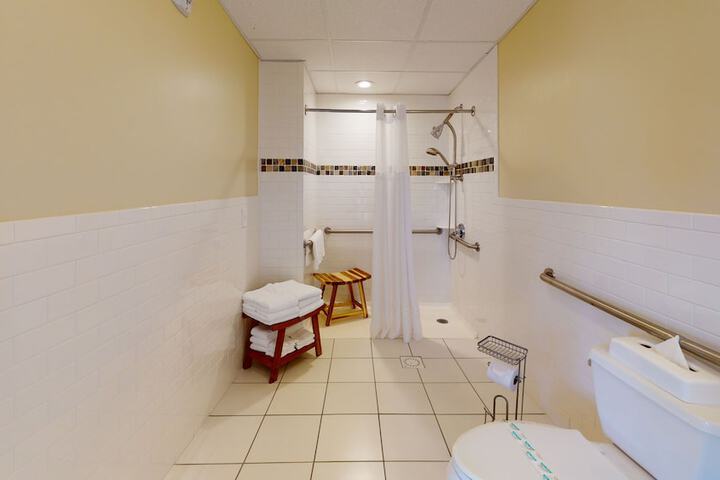 Breezeway Boutique Hotel