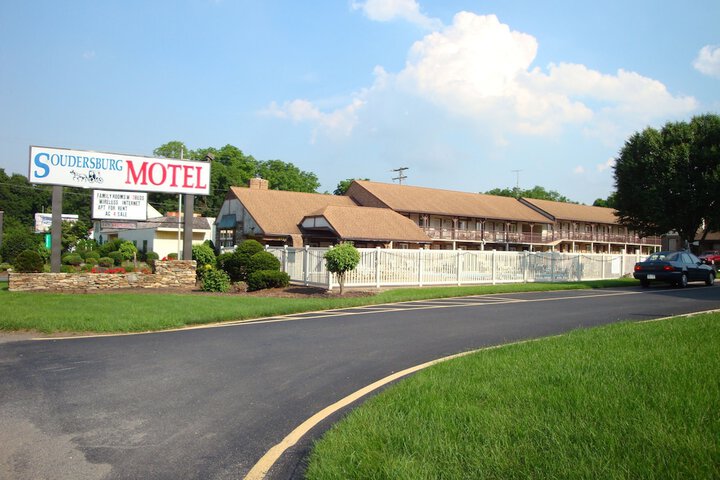 Soudersburg Motel