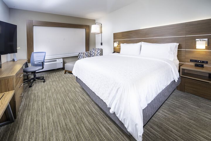 Holiday Inn Express & Suites Rock Hill by IHG