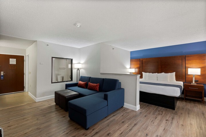 Room 16 of 29