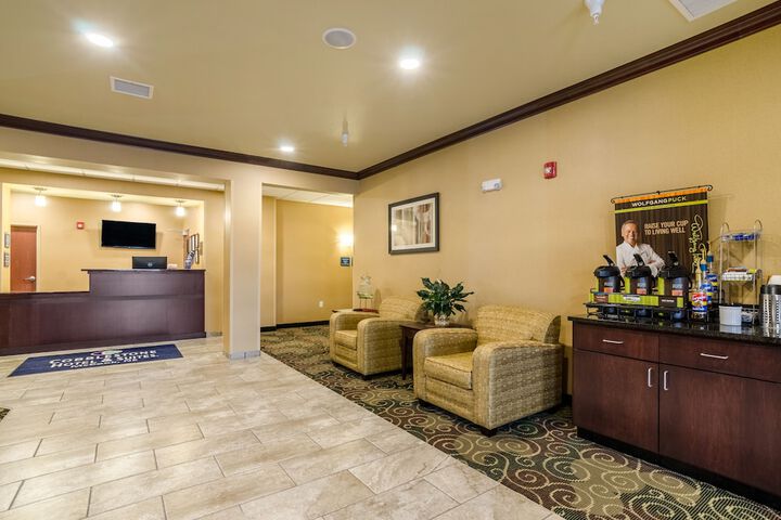 Hotel Interior 5 of 37