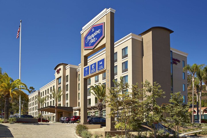 Hotel 4 of 27