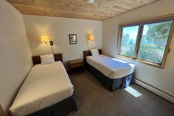 Room 63 of 84