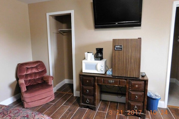 Room 3 of 13