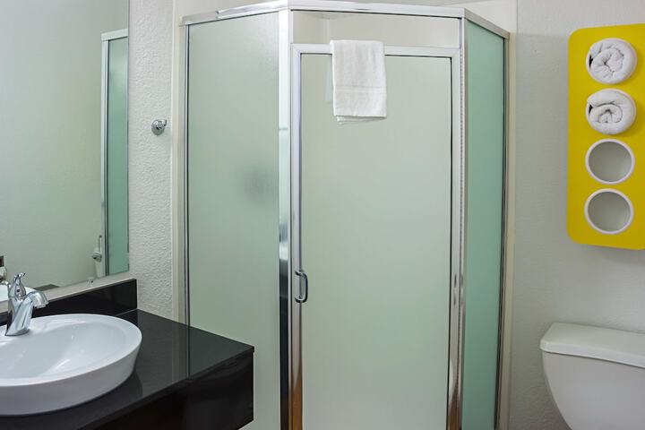 Room 34 of 35