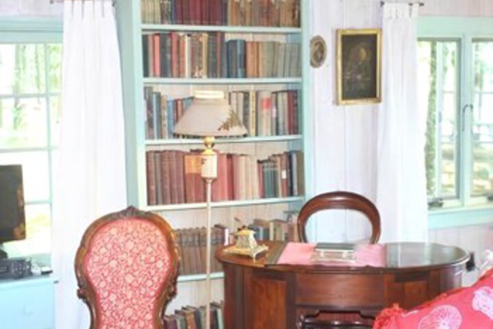 Bungalow - Three Bedroom Cottage
