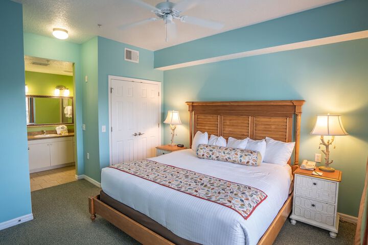 Barefoot Suites