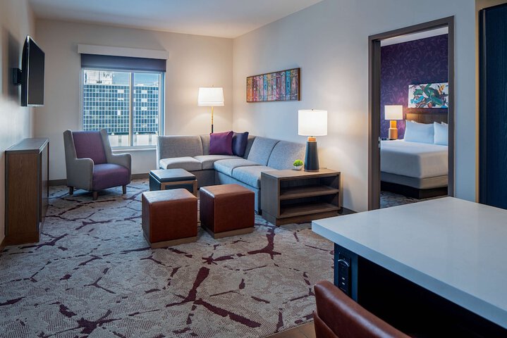 Room 29 of 53