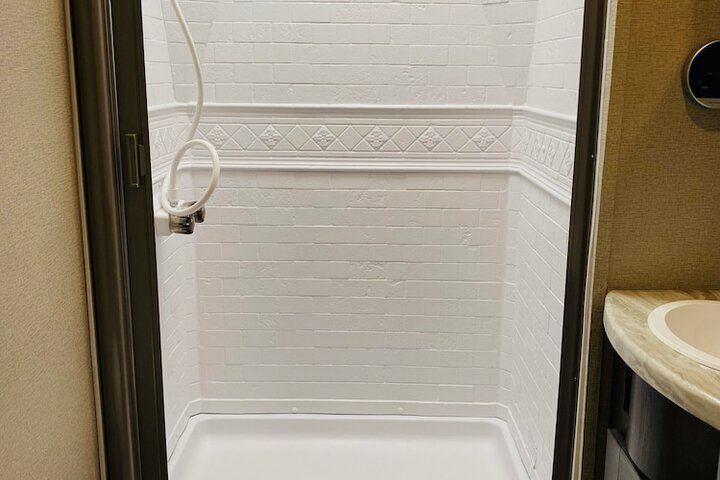 Room 104 of 119