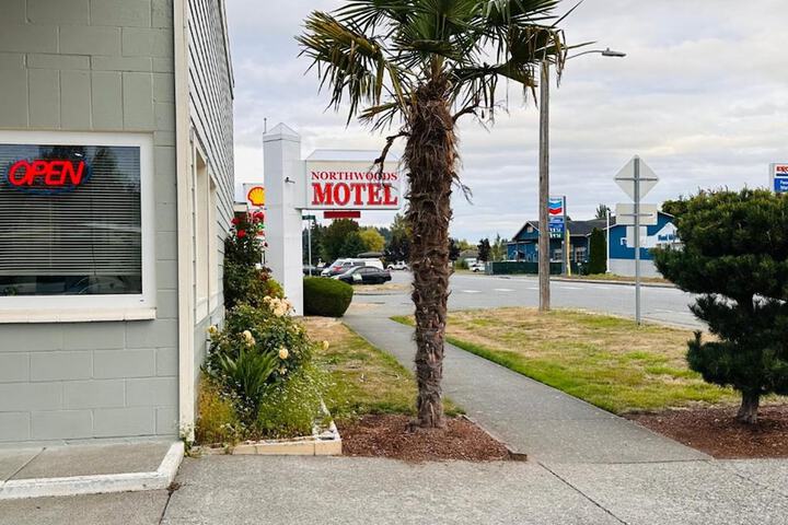 Northwoods Motel