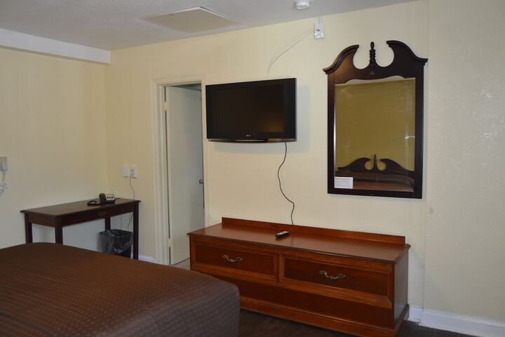 Room 4 of 21