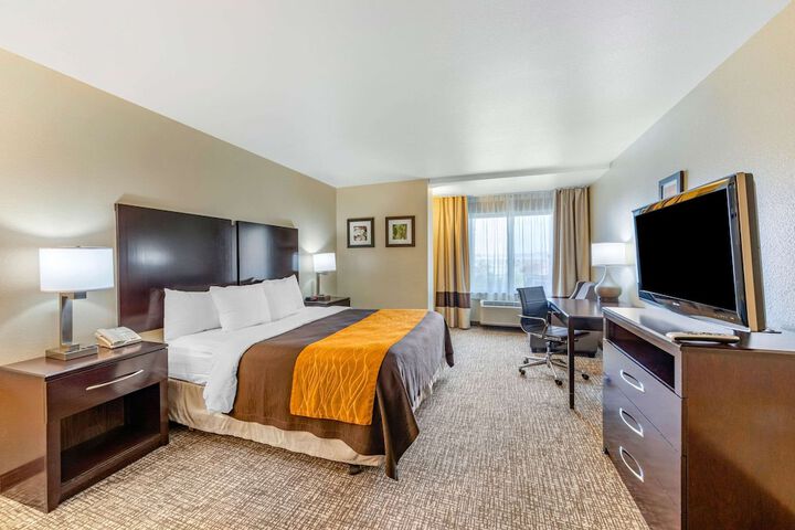 Room 15 of 38