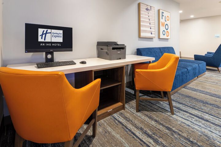 Holiday Inn Express & Suites Flowood by IHG
