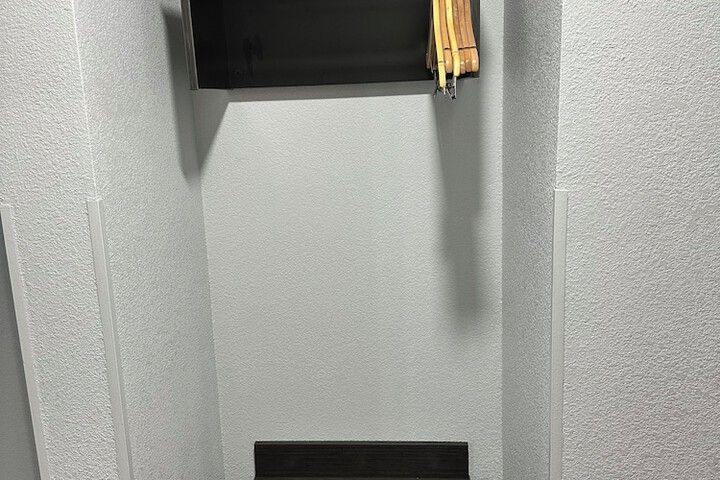Room 11 of 18