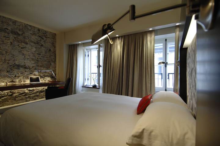Room 76 of 149