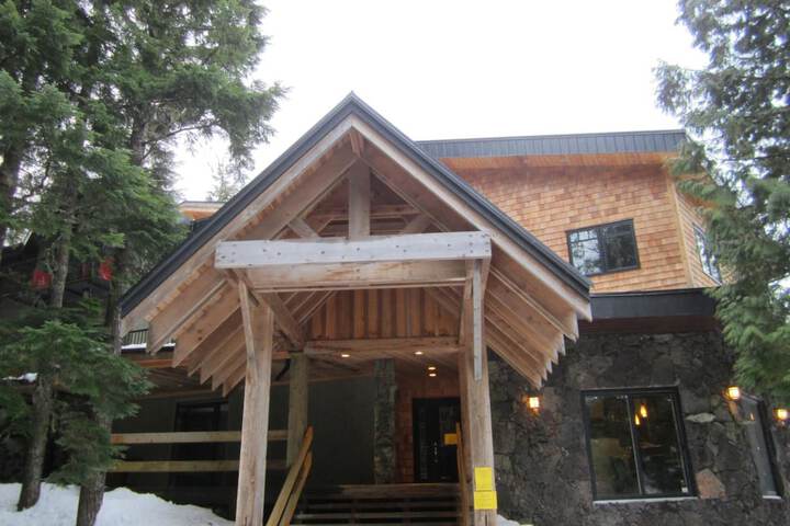 Hotel 4 of 37