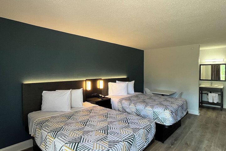 Studio 6 Hammond LA – I12 – I55