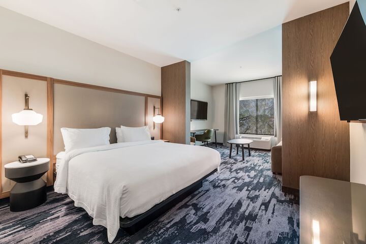 Fairfield Inn & Suites by Marriott Knoxville Clinton