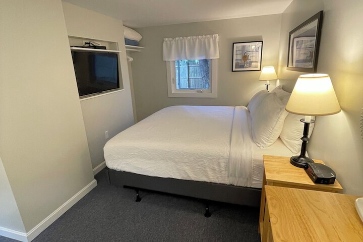 Room 40 of 70