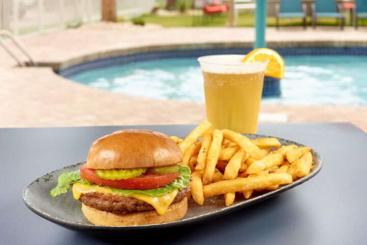 Hampton Inn & Suites Myrtle Beach / Oceanfront