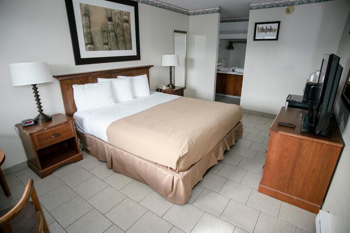 Room 10 of 31