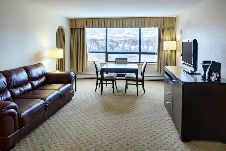 Room 17 of 35