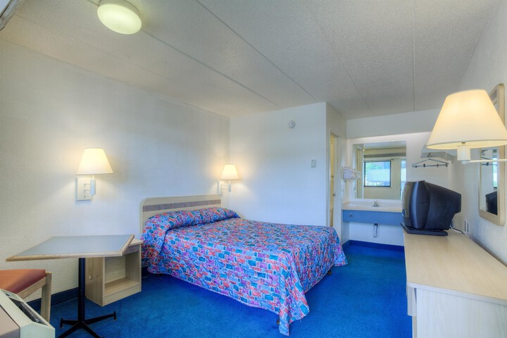 Room 14 of 47