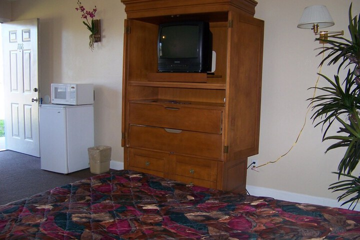 Room 15 of 16