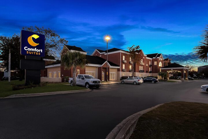 Comfort Suites Sumter near Shaw AFB