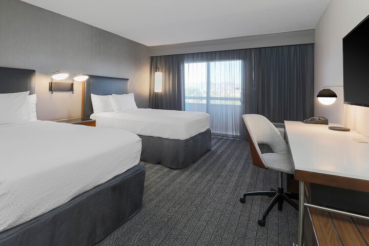 Room 20 of 34