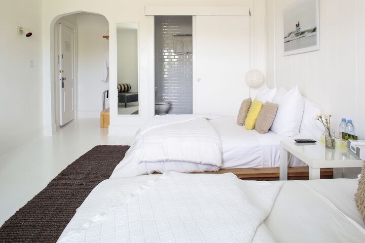 Room 28 of 67