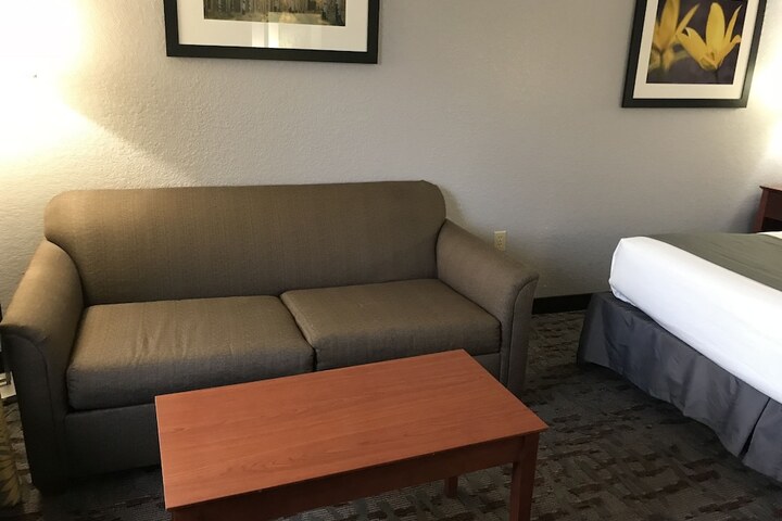 Room 47 of 70