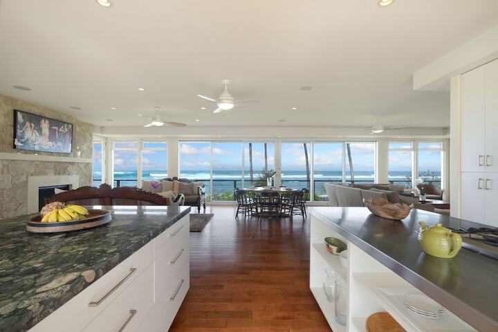 King Hale 4 Bedroom Home by RedAwning