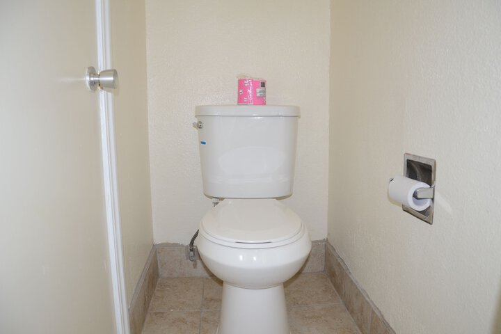 Room 19 of 34