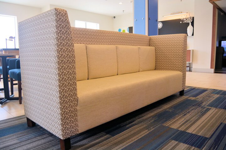Holiday Inn Express & Suites by IHG