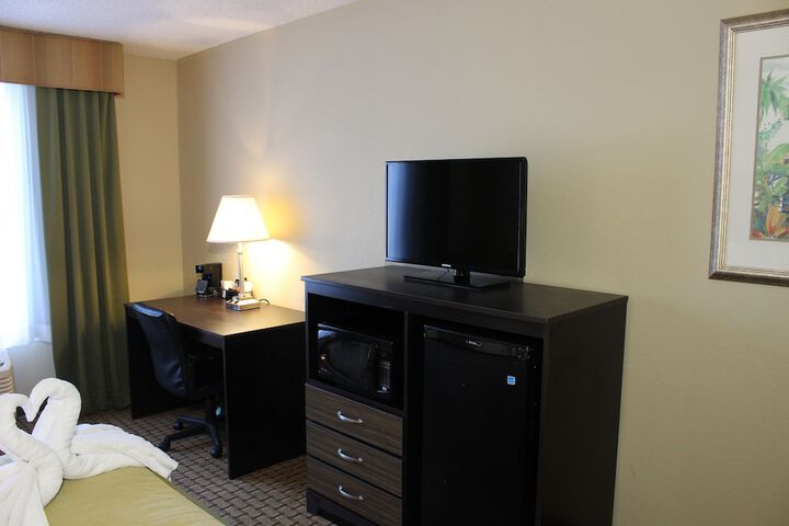 Room 20 of 32