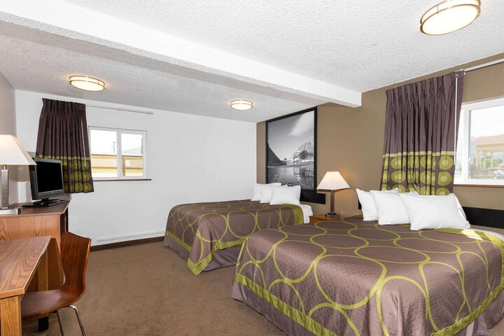 Room 18 of 27
